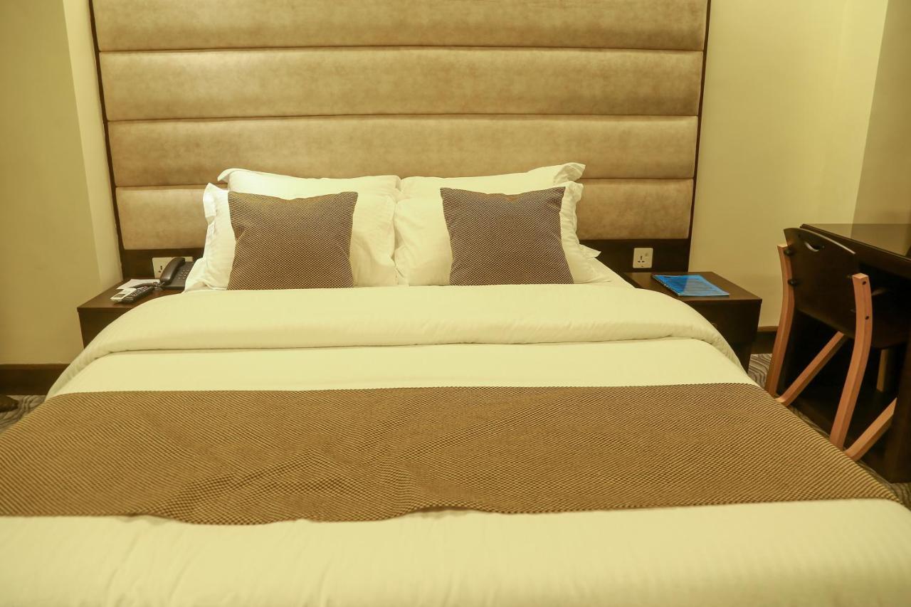 Richmond Hotel シレット エクステリア 写真