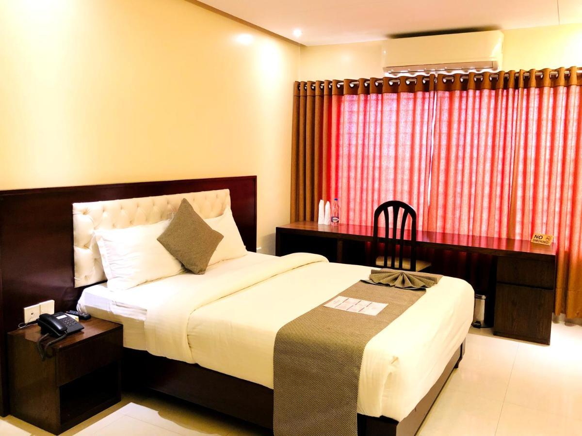 Richmond Hotel シレット エクステリア 写真