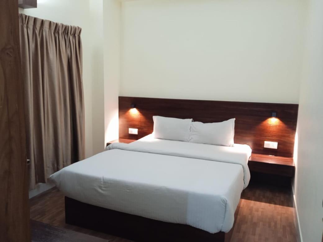 Richmond Hotel シレット エクステリア 写真
